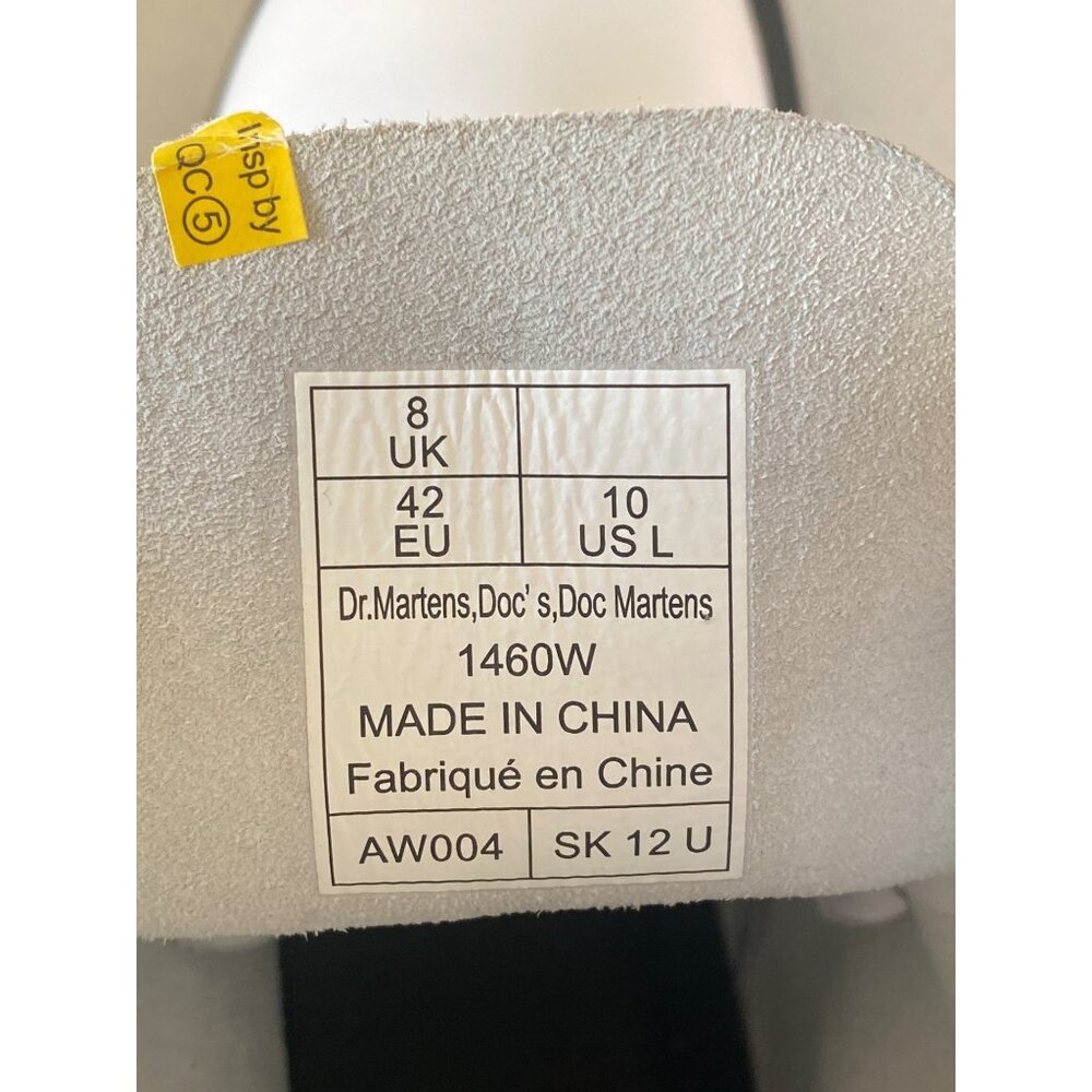 New Dr. Martens W's 10 EU 42 Smooth Leather Lace Up Boots White No box MSRP$170 - Picture 6 of 16